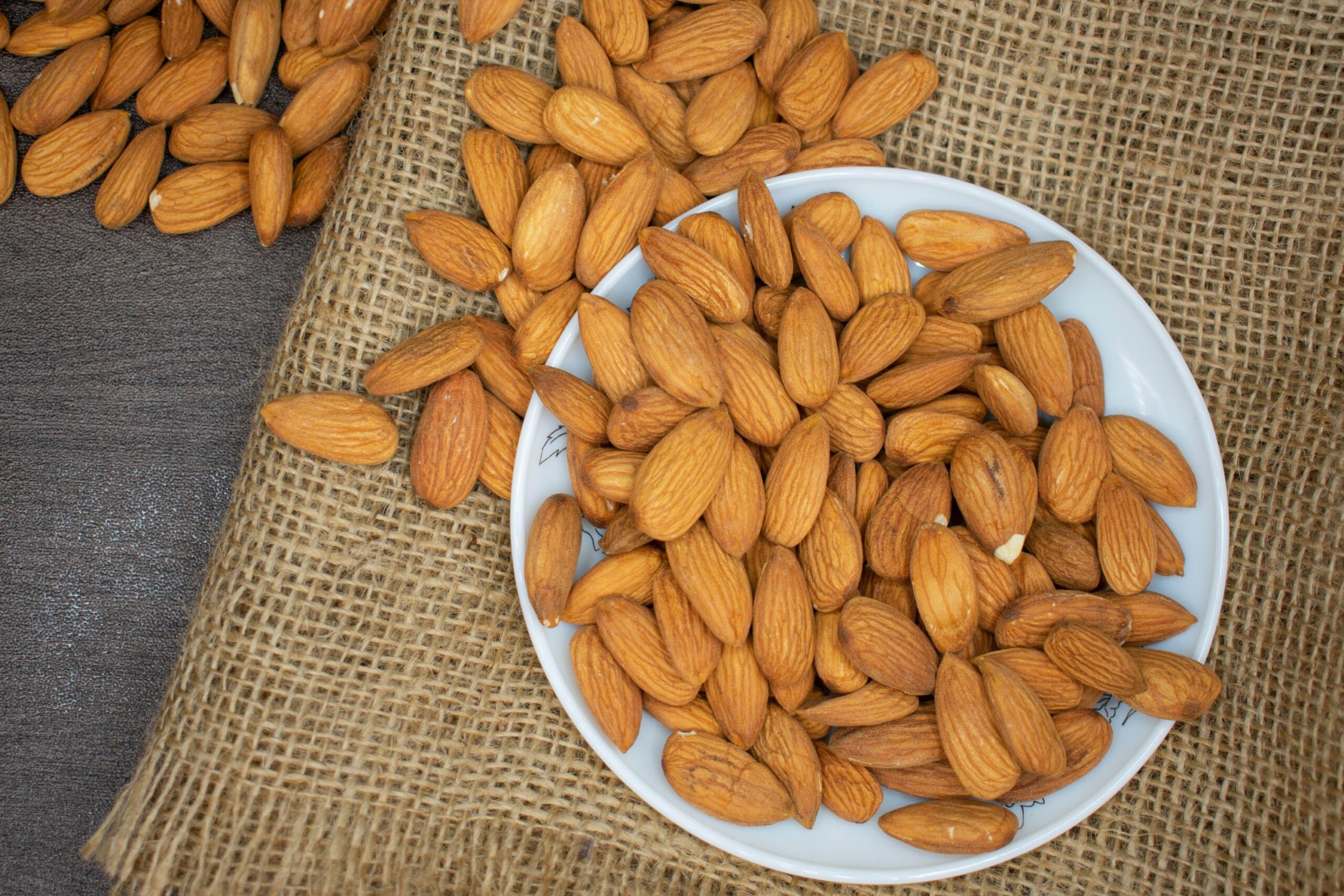 Almonds Almonds
